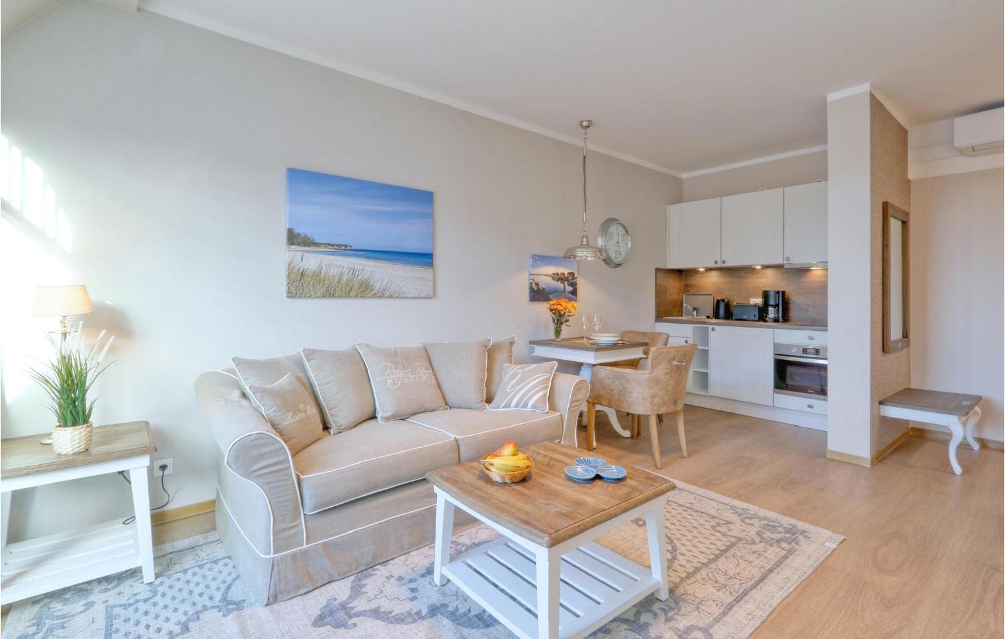 Amazing apartment in Ostseebad Boltenhagen with 1 Bedrooms, Sauna&WiFi Buitenkant foto