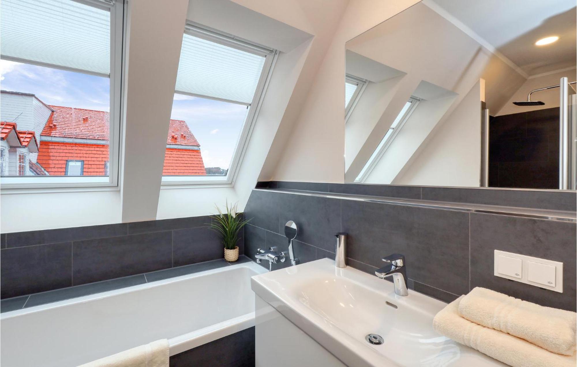 Amazing apartment in Ostseebad Boltenhagen with 1 Bedrooms, Sauna&WiFi Buitenkant foto