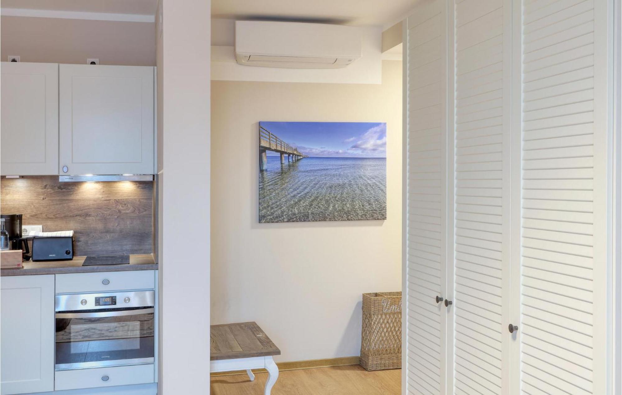 Amazing apartment in Ostseebad Boltenhagen with 1 Bedrooms, Sauna&WiFi Buitenkant foto